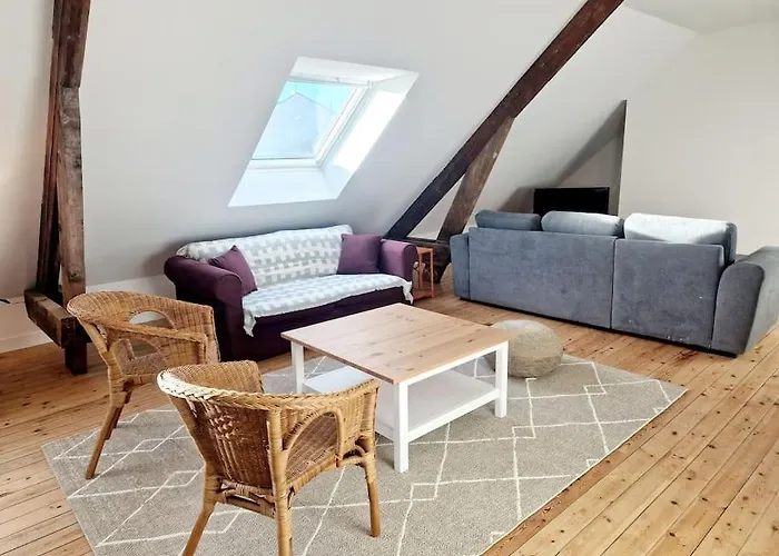 L'urbain Yourhosthelper Lägenhet *