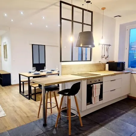 L'urbain Yourhosthelper