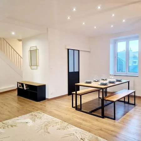 L'urbain Yourhosthelper Apartman *