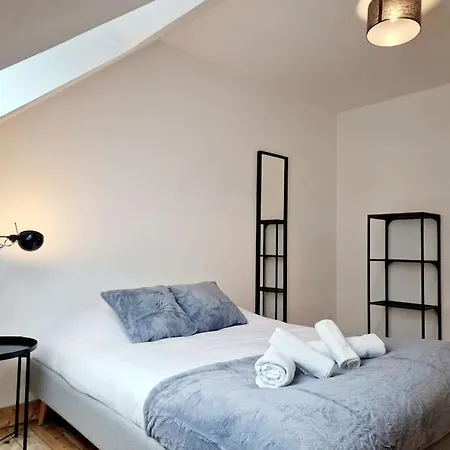 L'urbain Yourhosthelper *