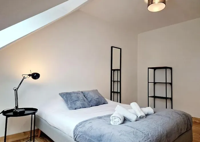 L'urbain Yourhosthelper *